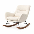Fauteuil à bascule en tissu bouclé beige avec cadre métallique et pieds en bois de noyer